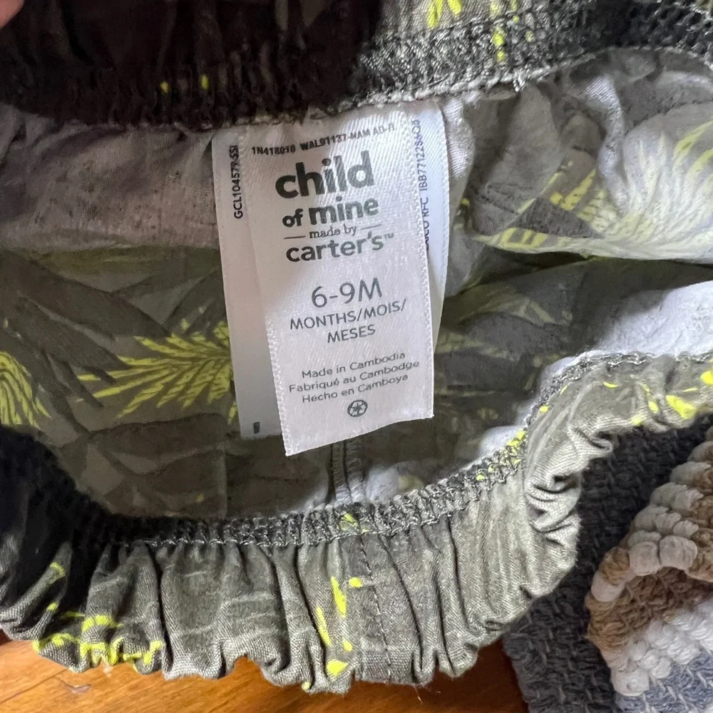 Bundle baby boy shorts Garanimals Carter’s